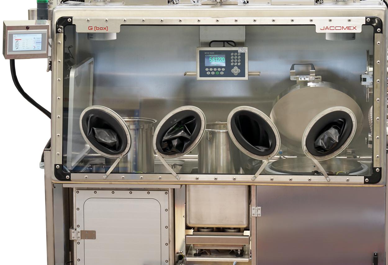 Jacomex innovates for safety in powders transfer Jacomex innovates for safety in powders transfer